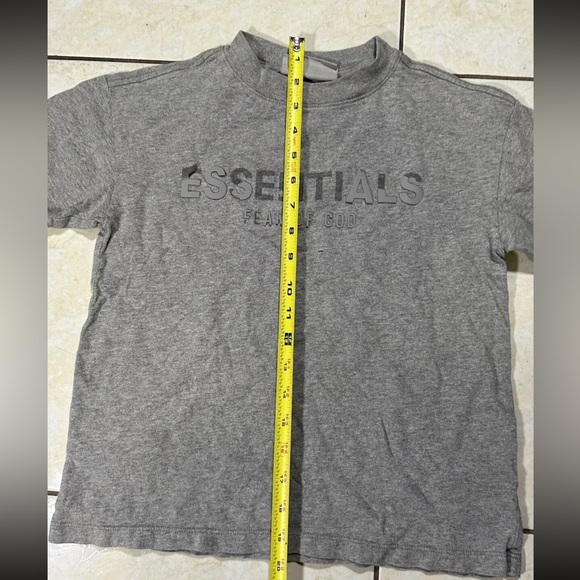 Essentials Fear Of God Kids shirt (Sz 8m) DAMAGE - Picture 7 of 10